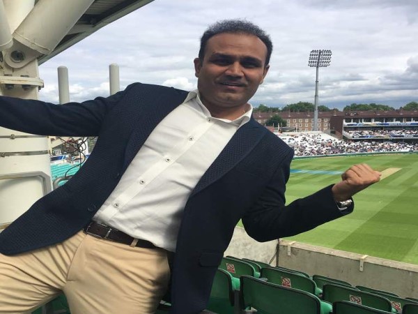 2015 में लिया संन्यास 