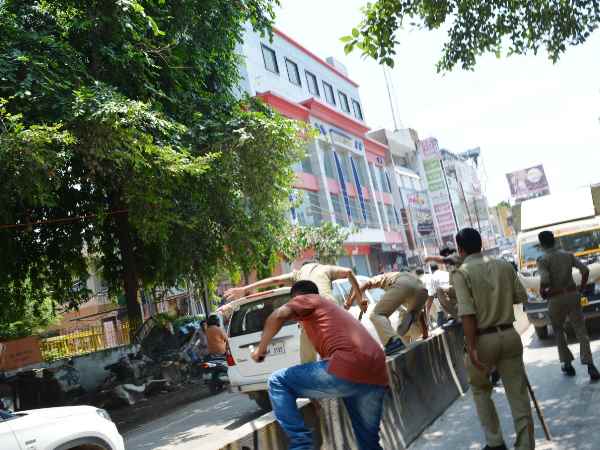 UP Police in Action, people misunderstood Filmy shooting