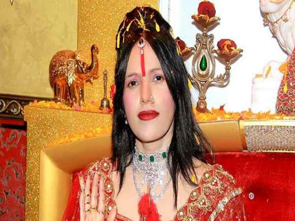 धमकी देने का है आरोप धमकी देने का है आरोप