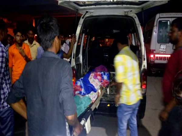 पत्नी की बिगड़ी तबीयत