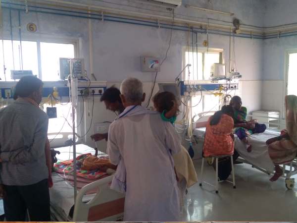 अस्पताल में मचा हुआ है हड़कंप