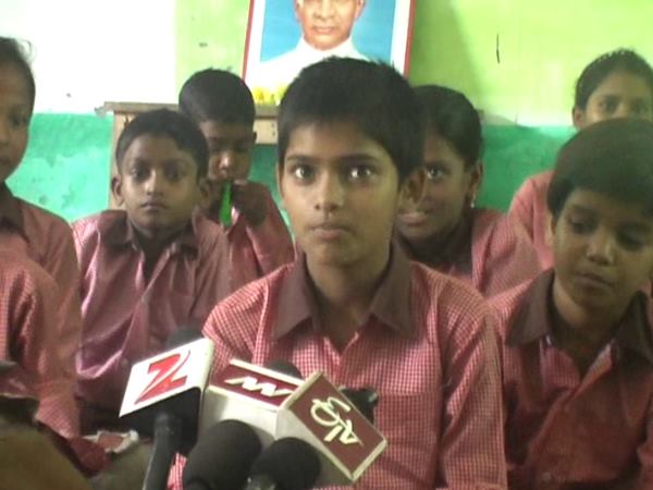 जरूरी नहीं ब्लैक बोर्ड पर लिखकर पढ़ाना