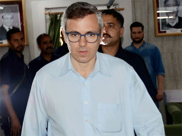 Live: उमर अब्दुल्ला ने ट्वीट कर निर्मला सीतारमण को दी बधाई