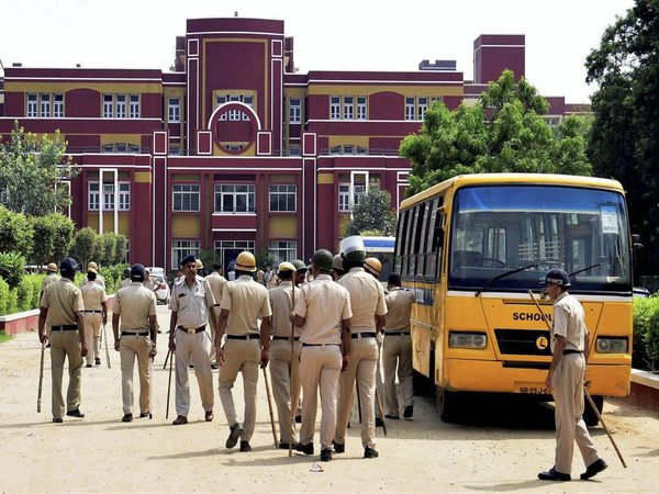 वसंत कुंज स्थित रेयान इंटरनेशनल पब्लिक स्कूल में हुई थी मौत