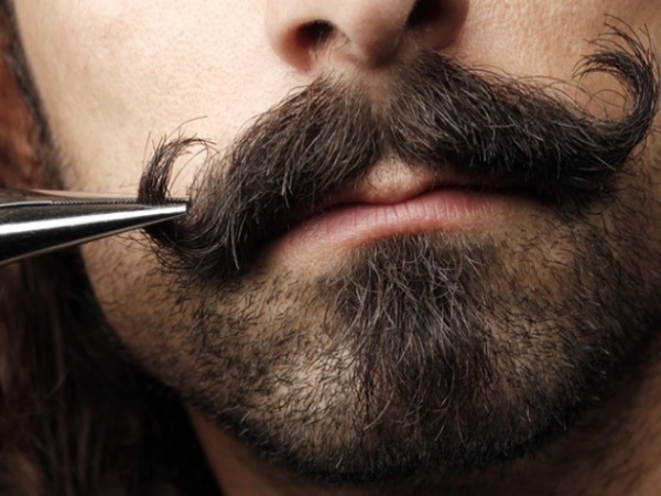 हसीब ने फेसबुक से हटाया