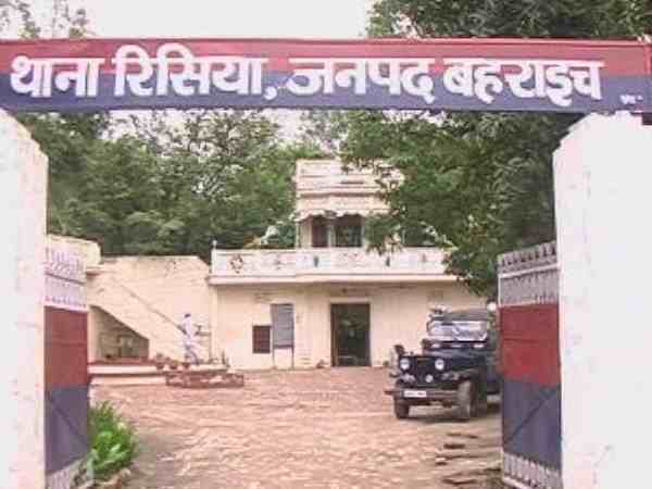 आरोपी पति हुआ फरार