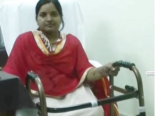 डिप्टी कलेक्टर अनुराधा अग्रवाल दिव्यांग हैं डिप्टी कलेक्टर अनुराधा अग्रवाल दिव्यांग हैं