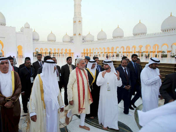 पहली बार अबू धाबी के मस्जिद गए थे पीएम मोदी