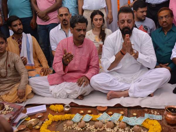 8 ब्राह्मणों ने कराया पूजन