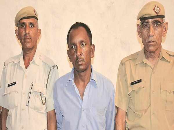 'आओ बच्चे को उठाओ'