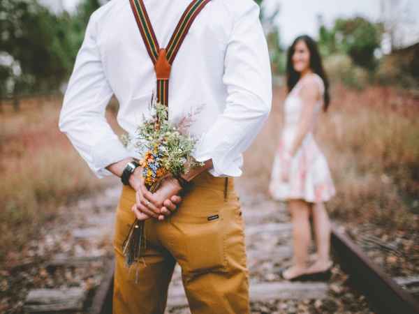 ससुर के खेत पर लिखा 'मैरी मी'