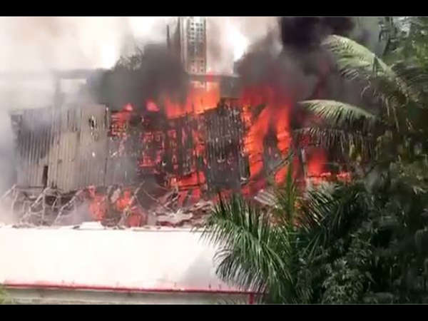  आरके स्टूडियो में लगी आग में जल गई यादें