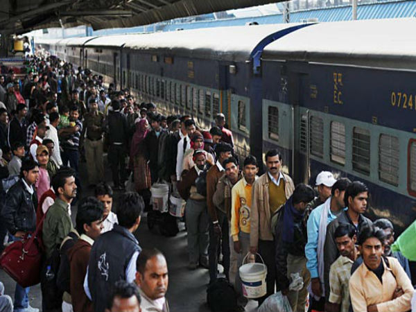  4000 स्पेशल ट्रेनें