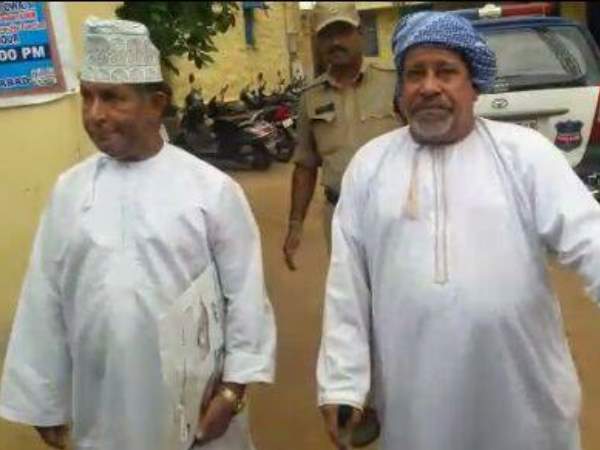 जाली दस्तावेजों से कराते हैं शादी