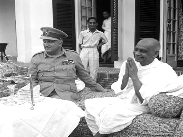 कश्मीर के भारत में विलय की घोषणा