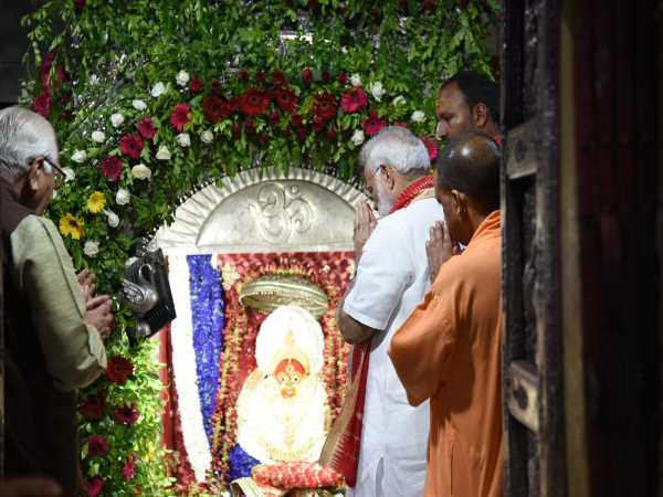 दक्षिण द्वार से किया प्रवेश