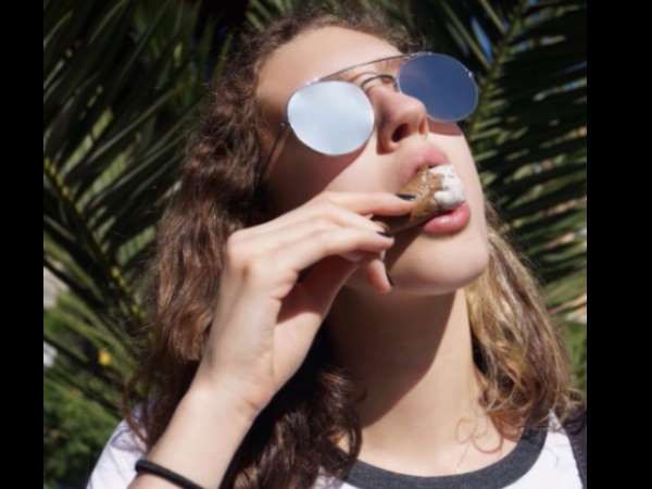 ब्यूटी क्वीन बनने के बाद हुई कार्रवाई की मांग ब्यूटी क्वीन बनने के बाद हुई कार्रवाई की मांग