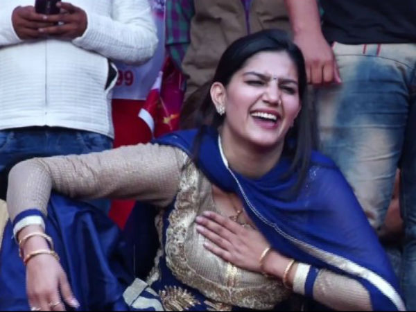 सुर्खियों में सोनिया से सपना की मुलाकात सुर्खियों में सोनिया से सपना की मुलाकात