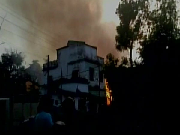 अवैध तरीके से जमा किया गया था पटाखा