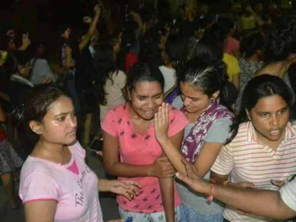 यूनिवर्सिटी के सुरक्षा अधिकारी और कर्मचारियों पर कब होगी कार्रवाई?