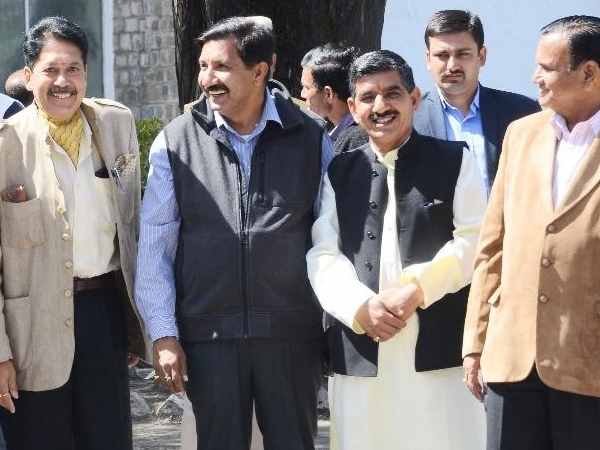 विधायकों को वेतन भत्ते के तौर पर मिलते हैं 1.30 लाख