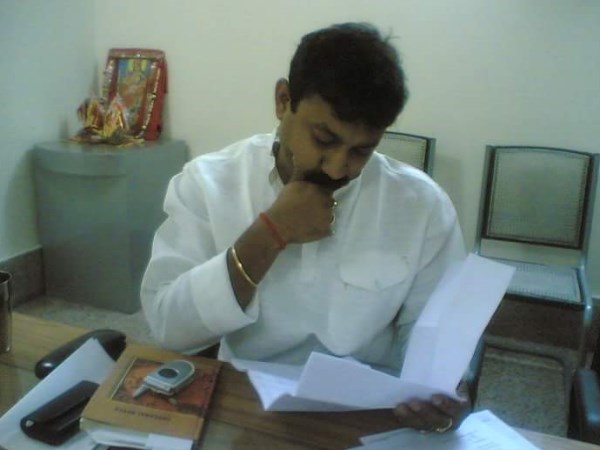 सन् 2000 में बने थे पहली बार विधायक