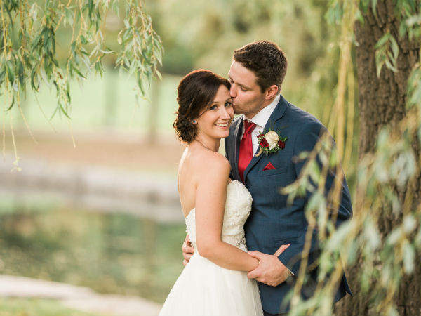 तालाब में कूद गया दूल्हा तालाब में कूद गया दूल्हा