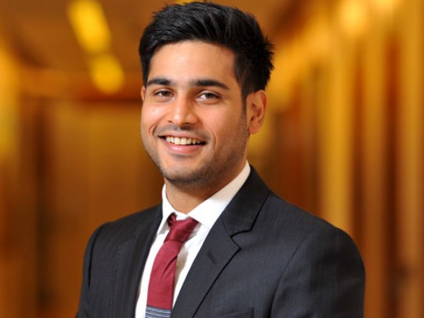 अनिल अंबानी के बेटे हैं जय अनमोल अनिल अंबानी के बेटे हैं जय अनमोल