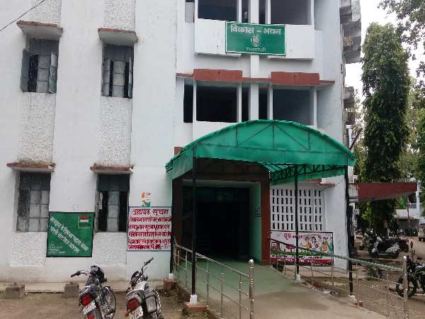 और नहीं तो तहसीलदार ने भी कर दिए हस्ताक्षर