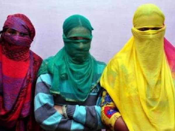 तंजानियां की हैं तीनों महिलाएं