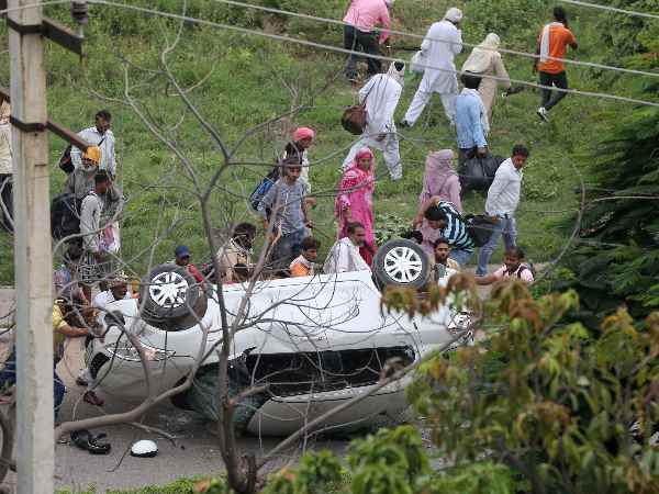 दंगाईयों ने बनाया था कंट्रोल रूम