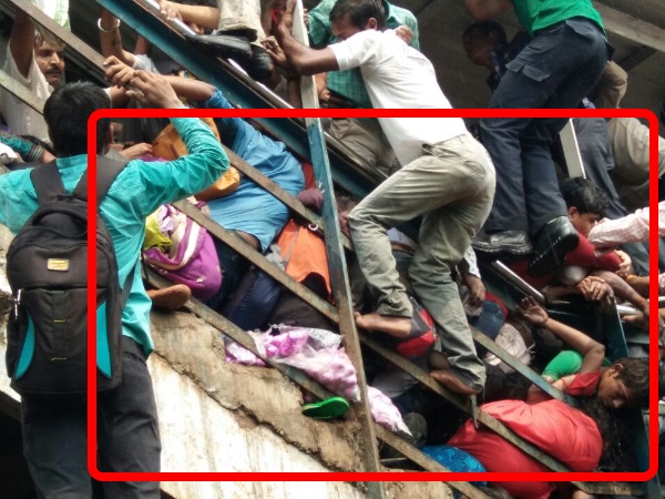 दशहरा के चलते थी भीड़