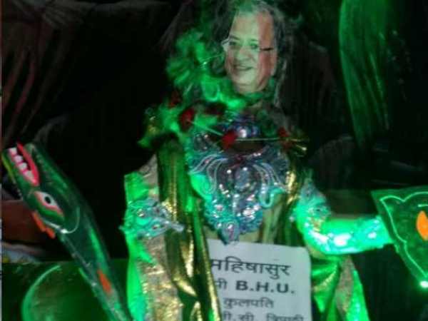 बीएचयू के कुलपति का माता कर रही मर्दन!