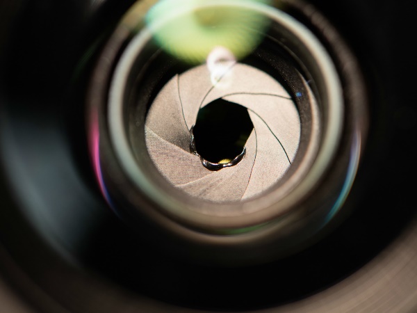 सूर्य ग्रहण ने बर्बाद कर डाले लाखों के कैमरे