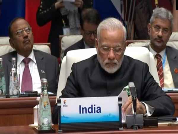BRICS Summit Live: ब्रिक्स सत्र हुआ शुरू, सभी राष्ट्राध्यक्ष पहुंचे BRICS Summit Live: ब्रिक्स सत्र हुआ शुरू, सभी राष्ट्राध्यक्ष पहुंचे