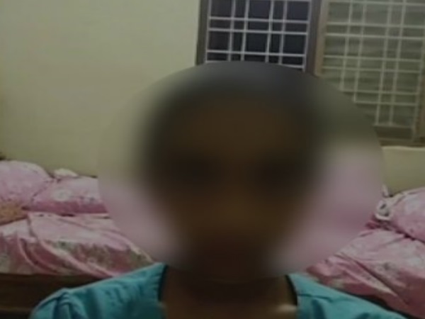 हैदराबाद: छात्रा को मिली ब्वॉयज टॉयलेट में खड़े होने की सजा, केस दर्ज करमे की मांग हैदराबाद: छात्रा को मिली ब्वॉयज टॉयलेट में खड़े होने की सजा, केस दर्ज करमे की मांग