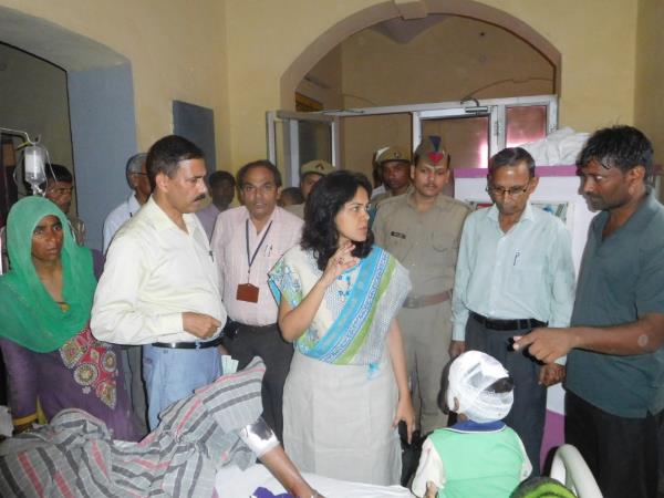 Three people including innocent, died due to rain in Bulandshahr Three people including innocent, died due to rain in Bulandshahr