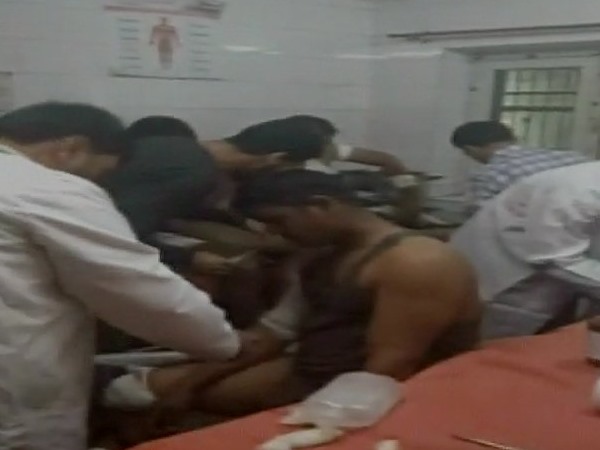 अनंतनाग में CRPF टीम पर आतंकी हमला, 4 जवान घायल