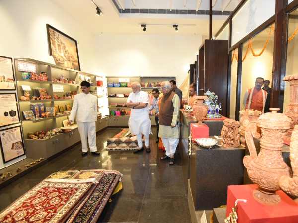 Trade facility center of Varanasi inaugurated by PM Narendra Modi