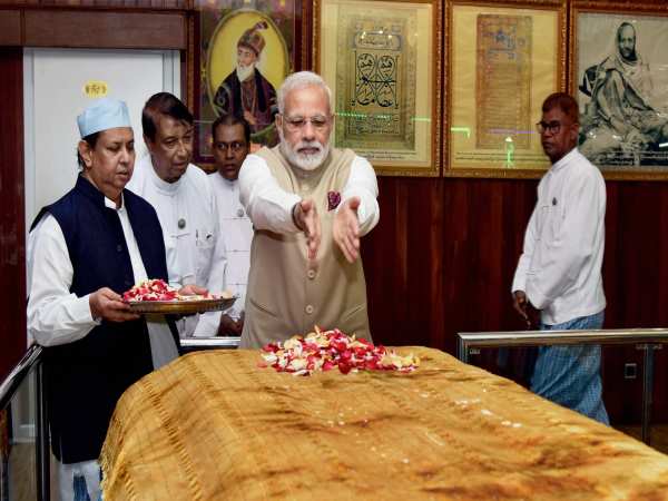 जब मोदी ने बताया था बहादुर शाह जफर और पूर्व पीएम नरसिम्हा राव में समानता!