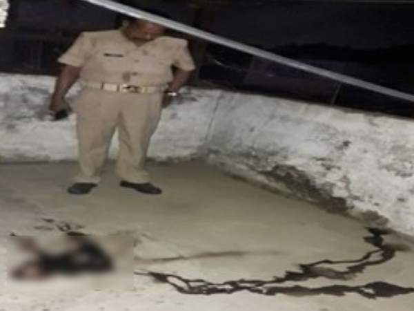 Dead body of youth found on the roof of police station Dead body of youth found on the roof of police station