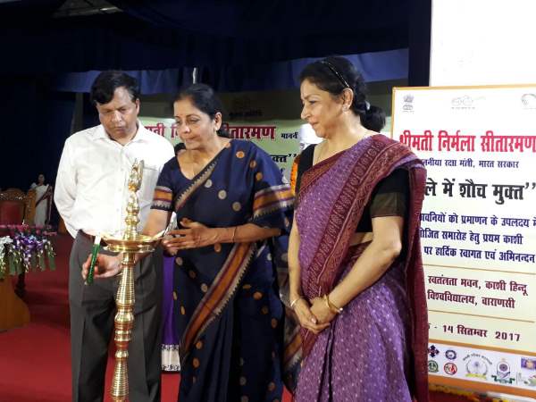 Defence Minister Nirmala Sitaraman in Varanasi to Applause