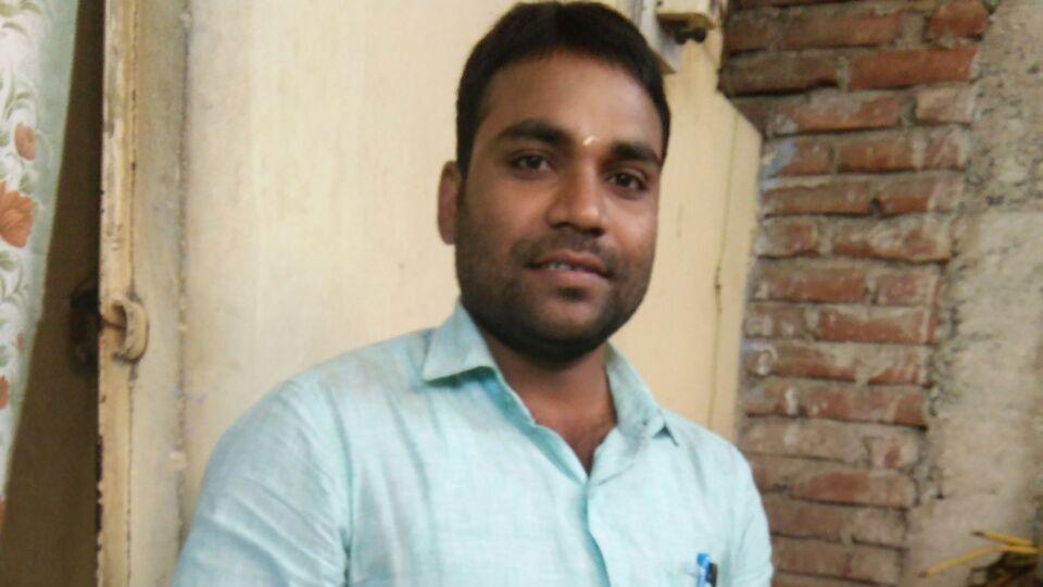 bihar man caught 2 suspected terrorists now facing money crisis bihar man caught 2 suspected terrorists now facing money crisis