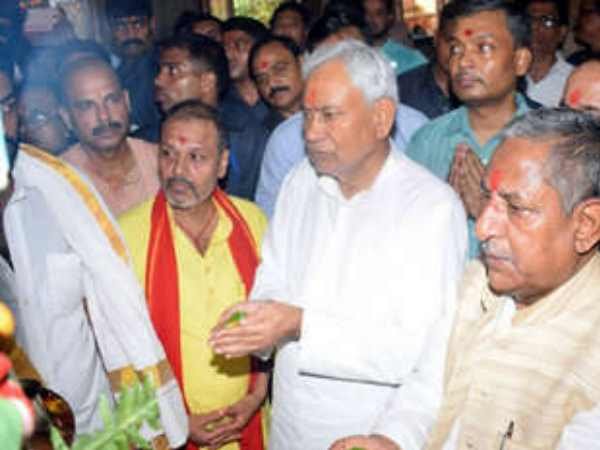 क्या जनता मानेगी नीतीश की ये भी दो बातें?