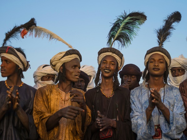 नए के लिए पुराने पति को छोड़ देती हैं