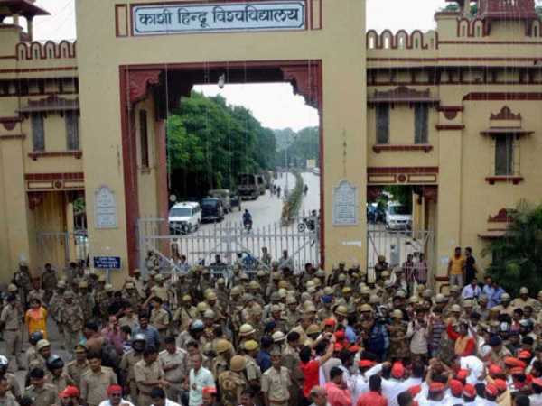 छुट्टी पर जाने के पीछे निजी वजहें!