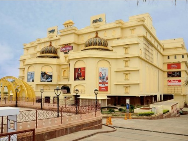 पुलिस ने 21 सितंबर को गुरसर मोडिया में छापा मारा था