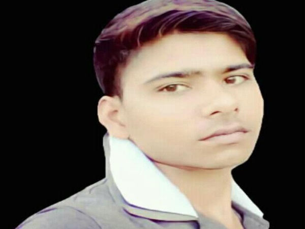 खोजा जा रहा है शव, मिल ही नहीं रहा