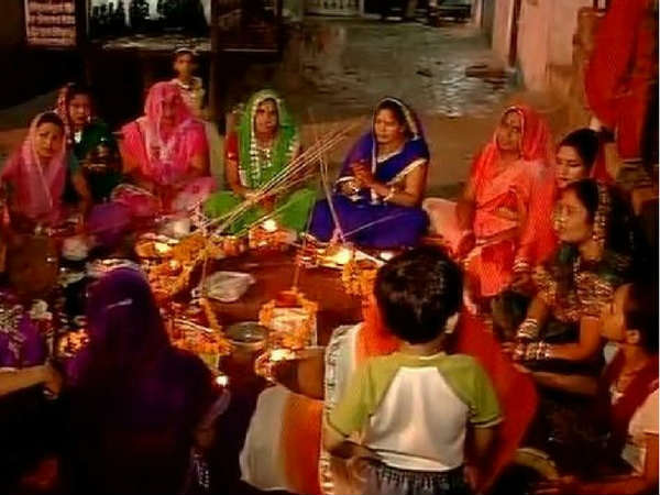 मिलता है कलंक