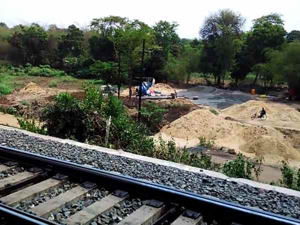 देर तक नहीं लौटी तो भाई निकला ढूंढने